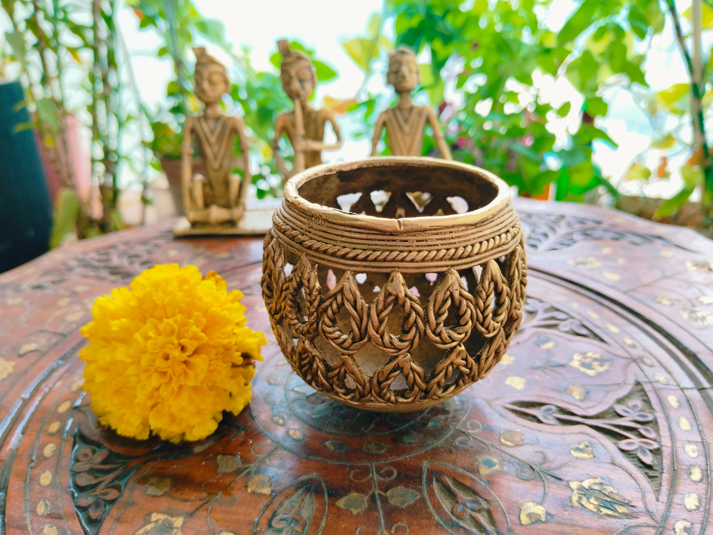 Advaita Handicrafts Brass Jali loop themed Pen stand cum Tea light holder