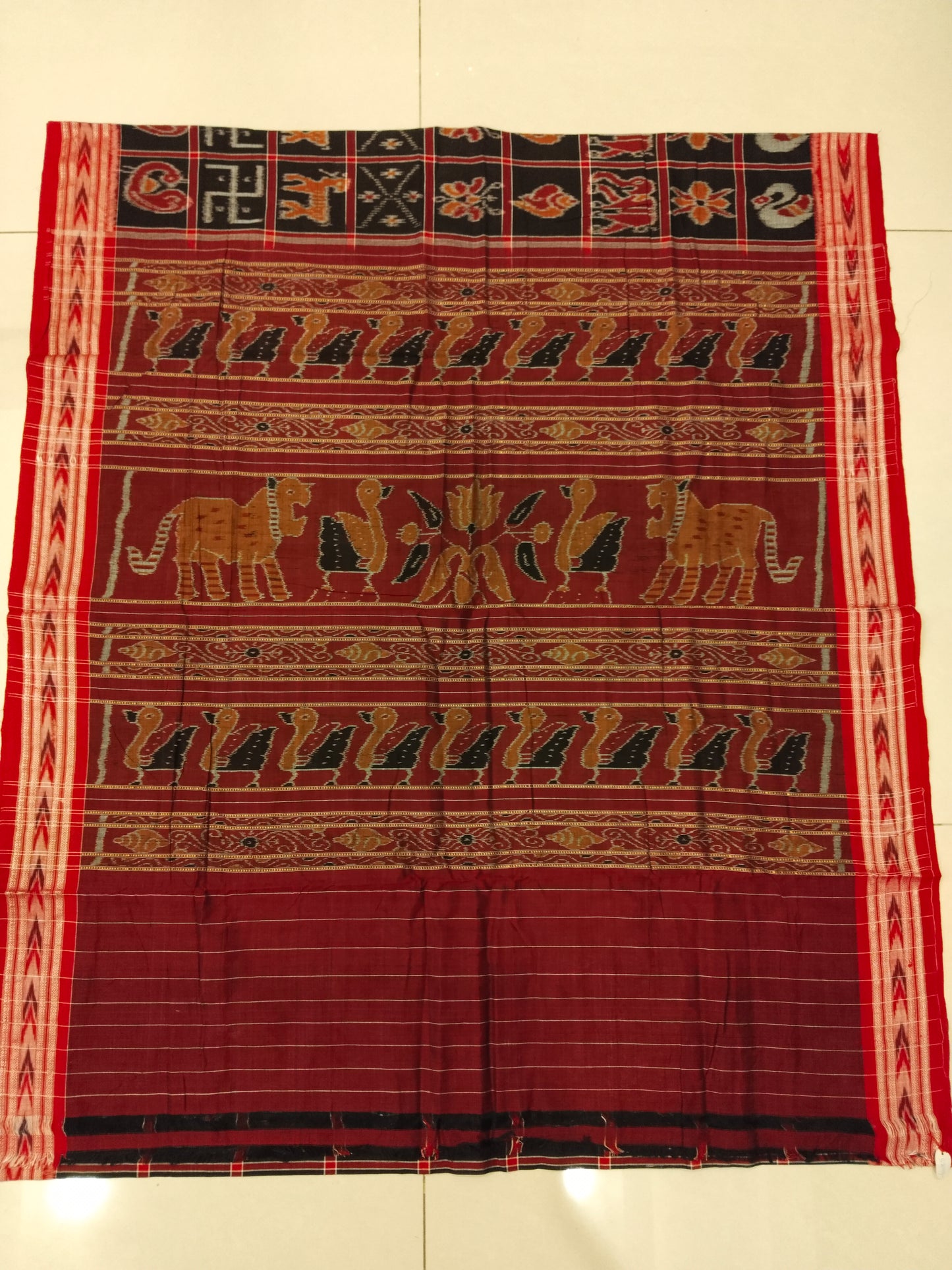 Traditional Nabakothi Single Ikkat Saree - Black