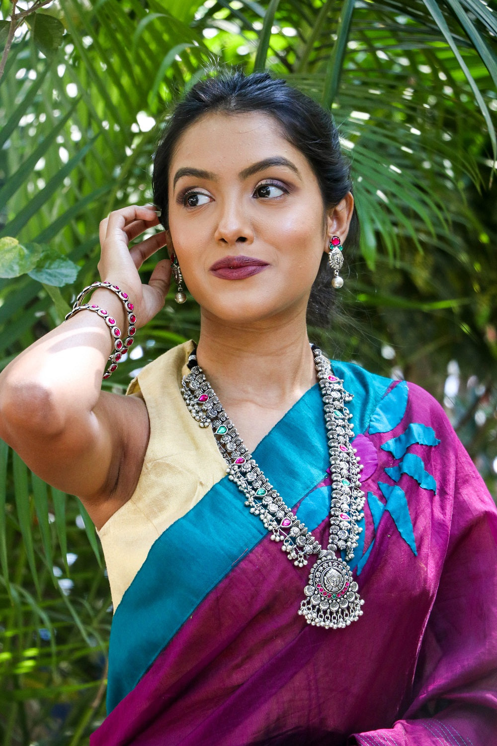 Temple Jewelry Kolhapuri saaz set - Click for pendant options.