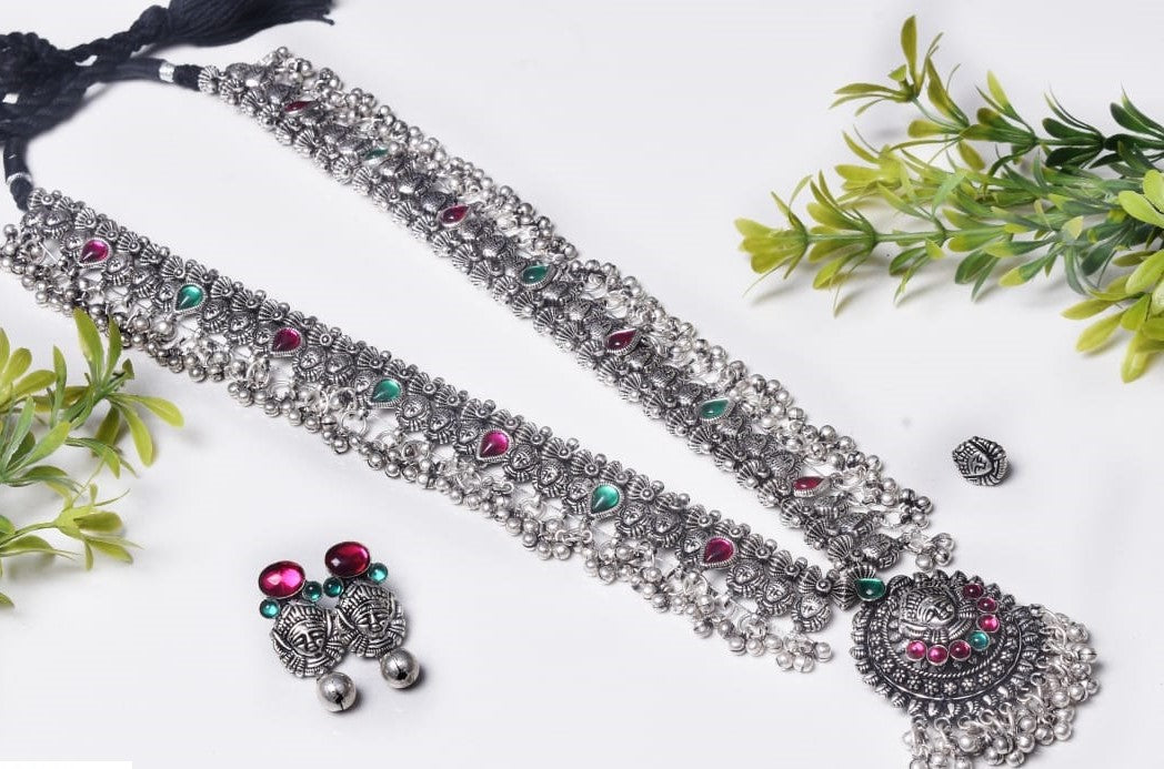 Temple Jewelry Kolhapuri saaz set - Click for pendant options.