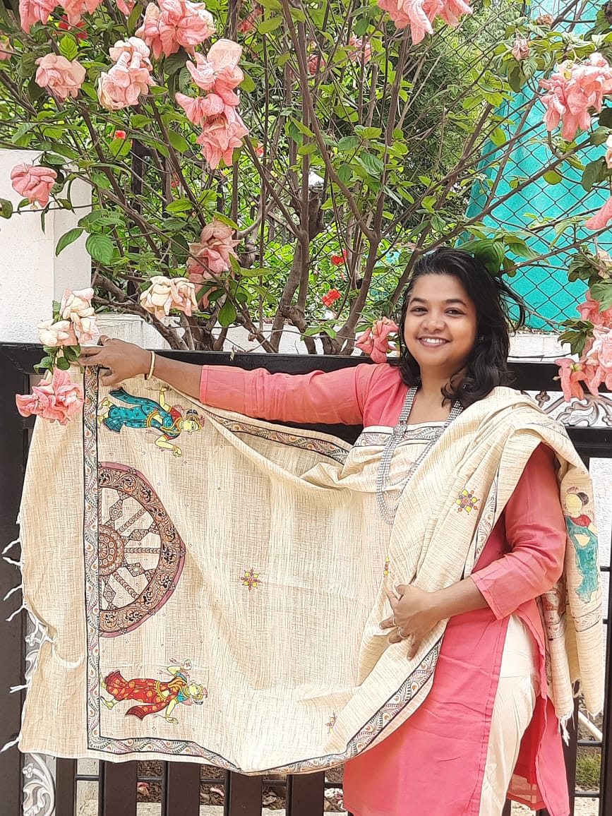 Advaita Handicrafts Handpainted Patachitra dupatta cum stole/shawl - Dancing Girls and Shringar raas
