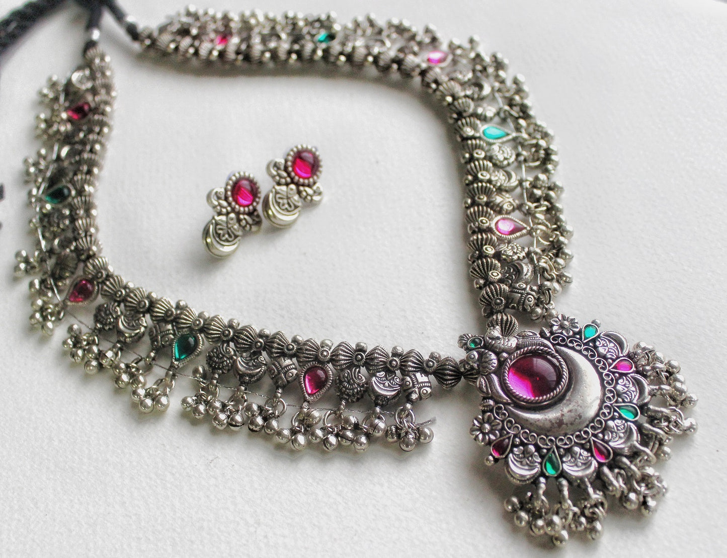 Temple Jewelry Kolhapuri saaz set - Click for pendant options.