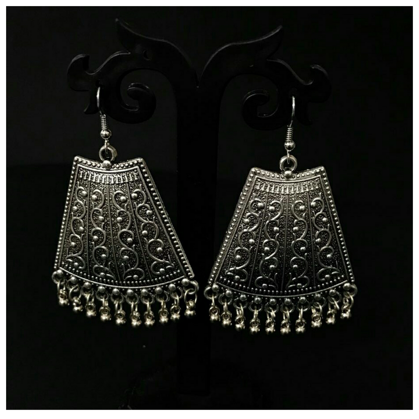 Advaita Handicrafts alloy oxidised earring - Assorted.
