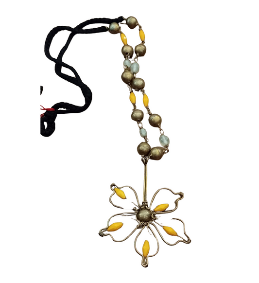 Advaita Handicrafts Ethnic Collection Dhokra Brass Necklace with Flower Pendant and Gold & Yellow Beads