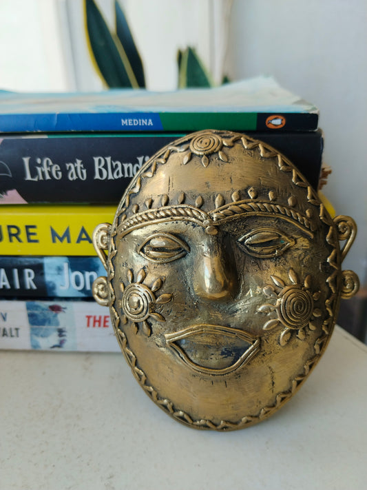 Handcrafted Tribal Man Mask – Dhokra Artstyle