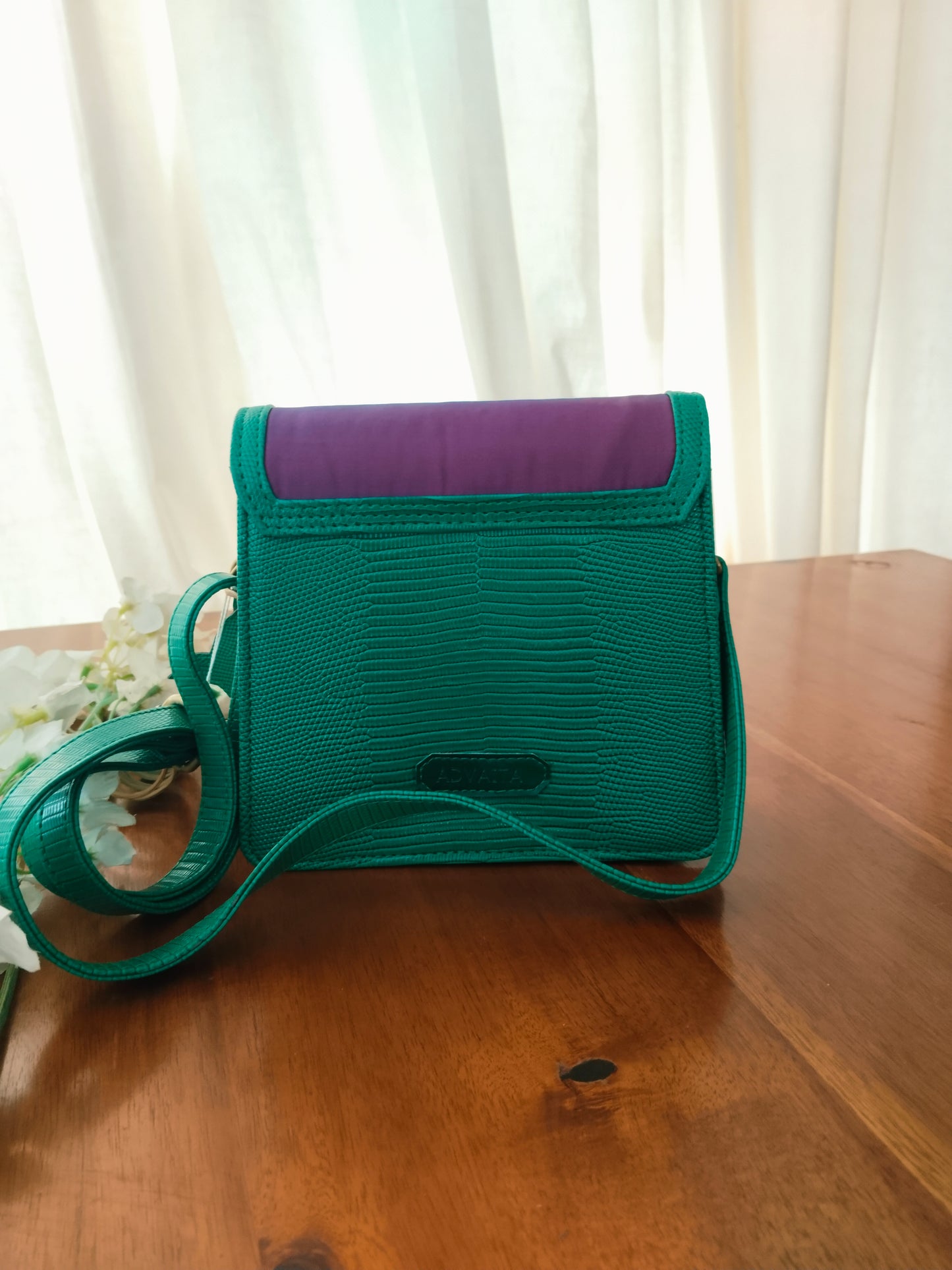 Advaita Handicrafts - Hand-painted Leather Sling Purse - Green Gond Art