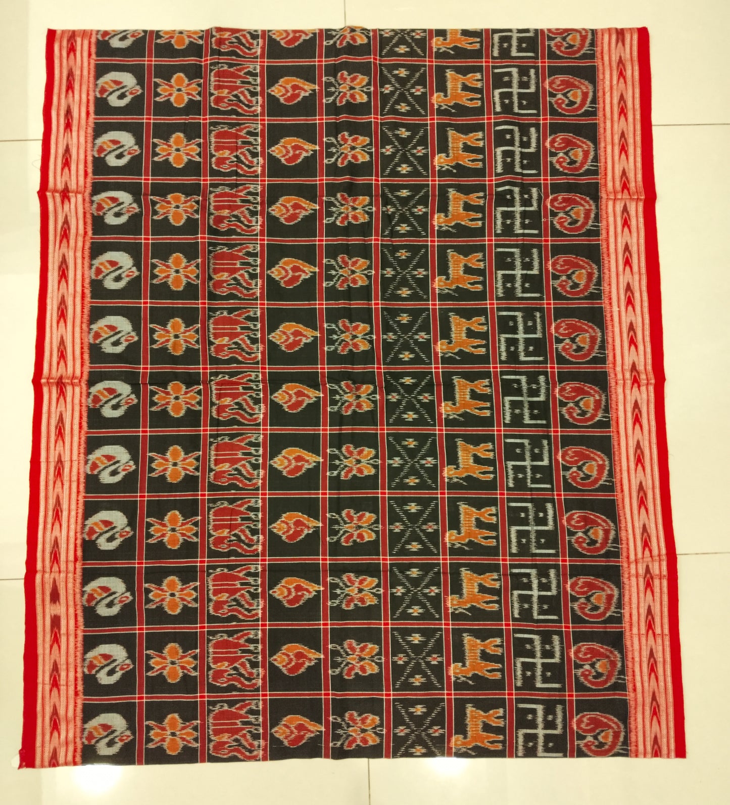 Traditional Nabakothi Single Ikkat Saree - Black