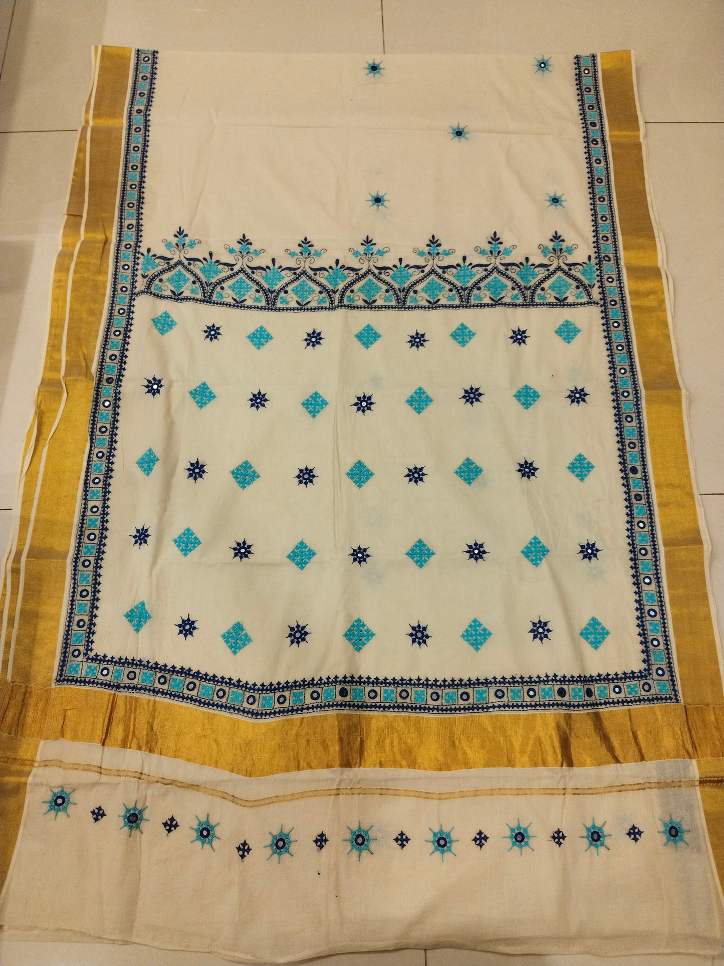 Kerala Cotton Kutchi Embroidery Saree with Golden Border - White and Turquoise Blue