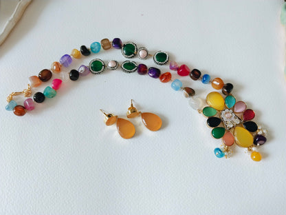 Amber highlighted Pendant with Multi-Colour Beaded Jewelry Set.