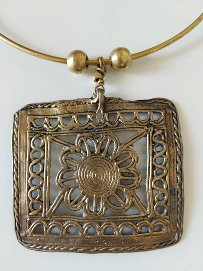 Advaita Handicrafts Dhokra Style Brass Hoop Necklace with Square Filigree Flower Motif