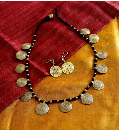 Advaita Handcrafts single line Tribal Necklace Set.