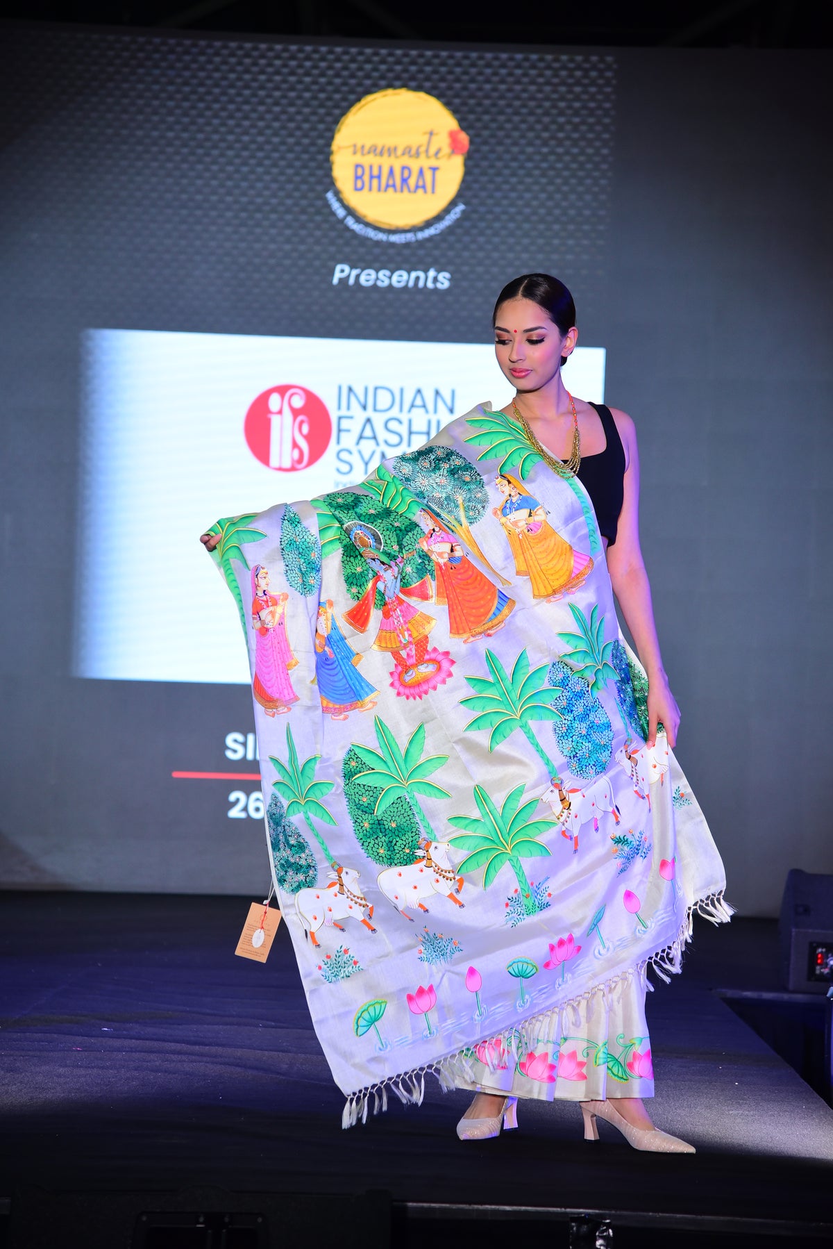 Hand-painted Pichwai Shrinathji Kerala pure tassar silk Designer Saree