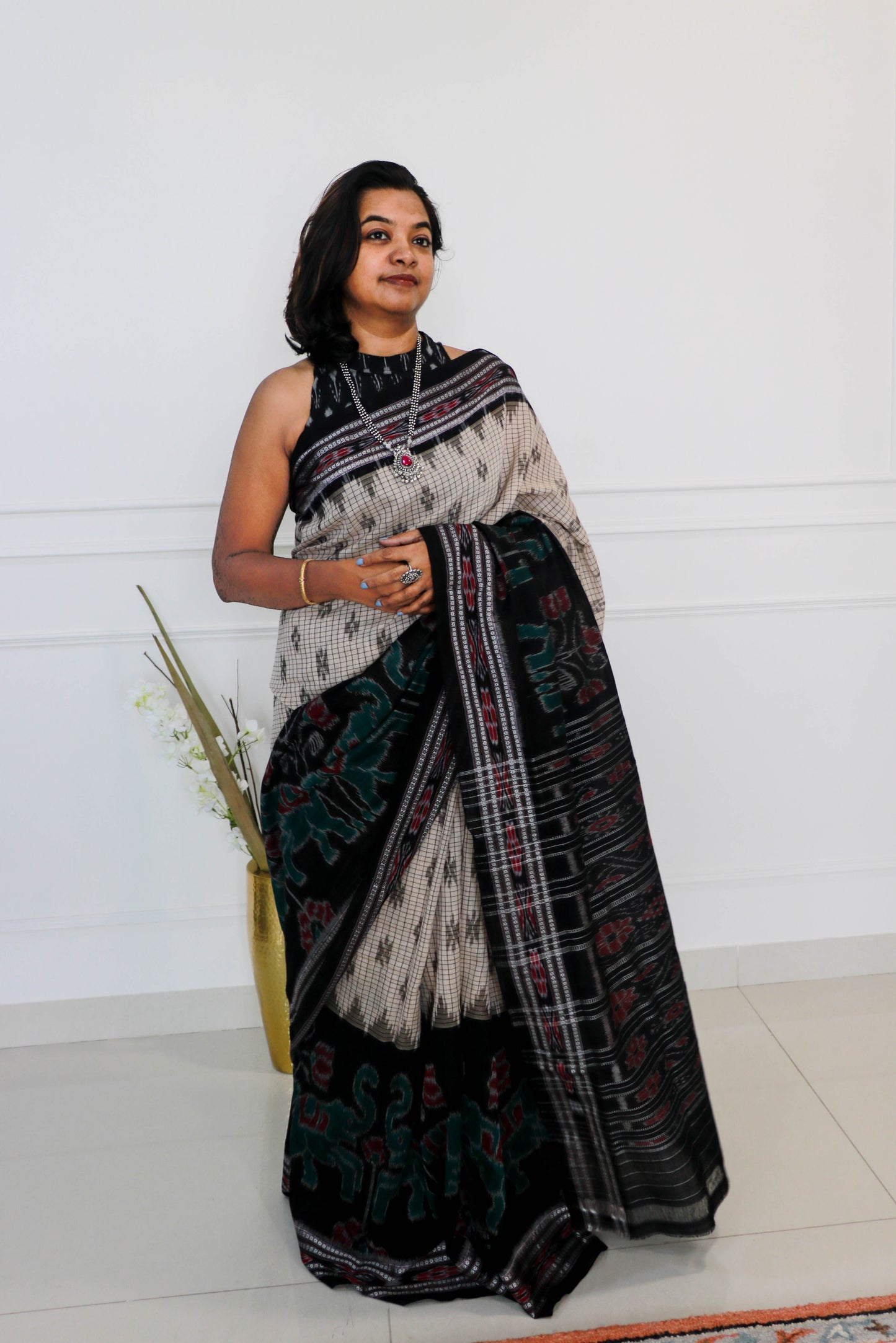 Advaita Handicrafts Designer Ikkat Cotton saree - Hathi