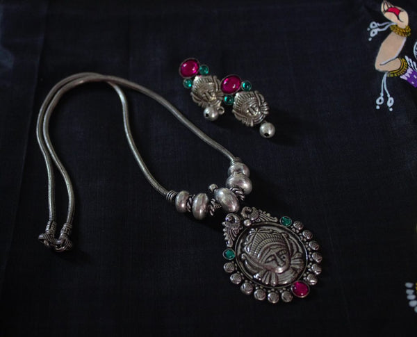Advaita Handicrafts Stone chain Set - Click for colors