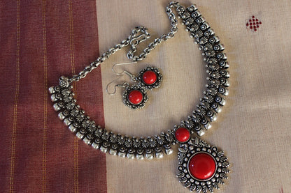 Advaita Handicrafts stone German Silver Necklace Set.