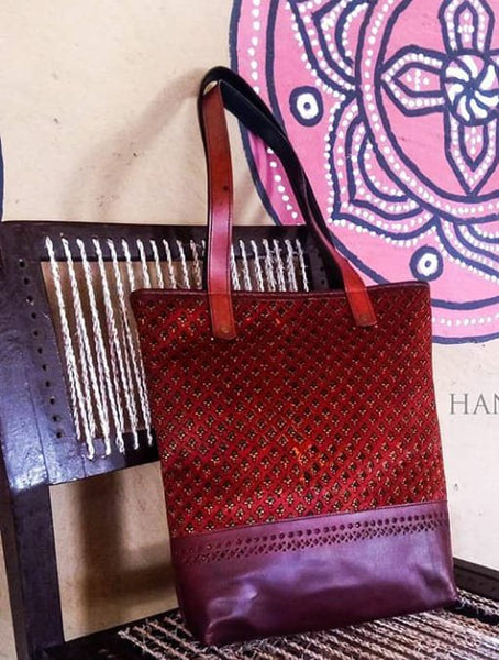 Advaita Handicrafts - Handcrafted Leather Tote Bag.